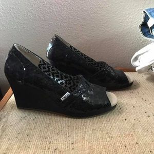 Black Sequin Tom’s